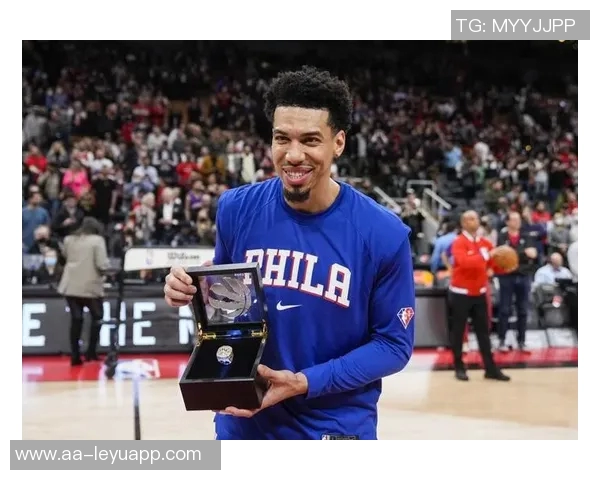 铁林回应勇蜜质疑称克莱已释怀希望大家不要再纠缠 铁林回应勇蜜质疑称克莱已释怀希望大家不要再纠缠