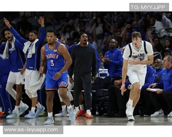 弗拉格手感欠佳全场14投仅中5三分球更是失准无一命中贡献12分7篮板